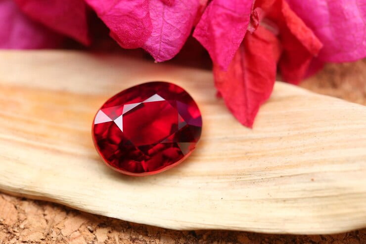 خرید و فروش سنگ یاقوت قرمز برمه با شرایط فوق العاده